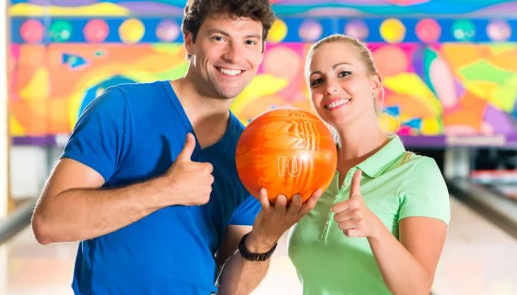Bowlingspaß mit Freunden - American Bowl