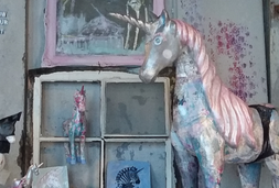 moogies art consulting einhörner