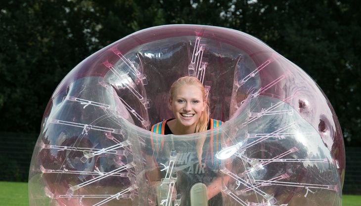 bubble football von